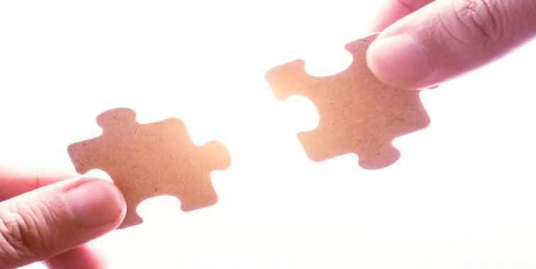 非常差異品牌定位：左手品牌，右手堅(jiān)持！