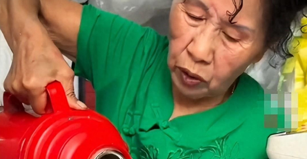 南京阿姨帶火雀巢咖啡，品牌方緊急上架同款