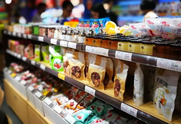 良品鋪?zhàn)拥钠放贫ㄎ?良品鋪?zhàn)悠放贫ㄎ慌c運(yùn)營